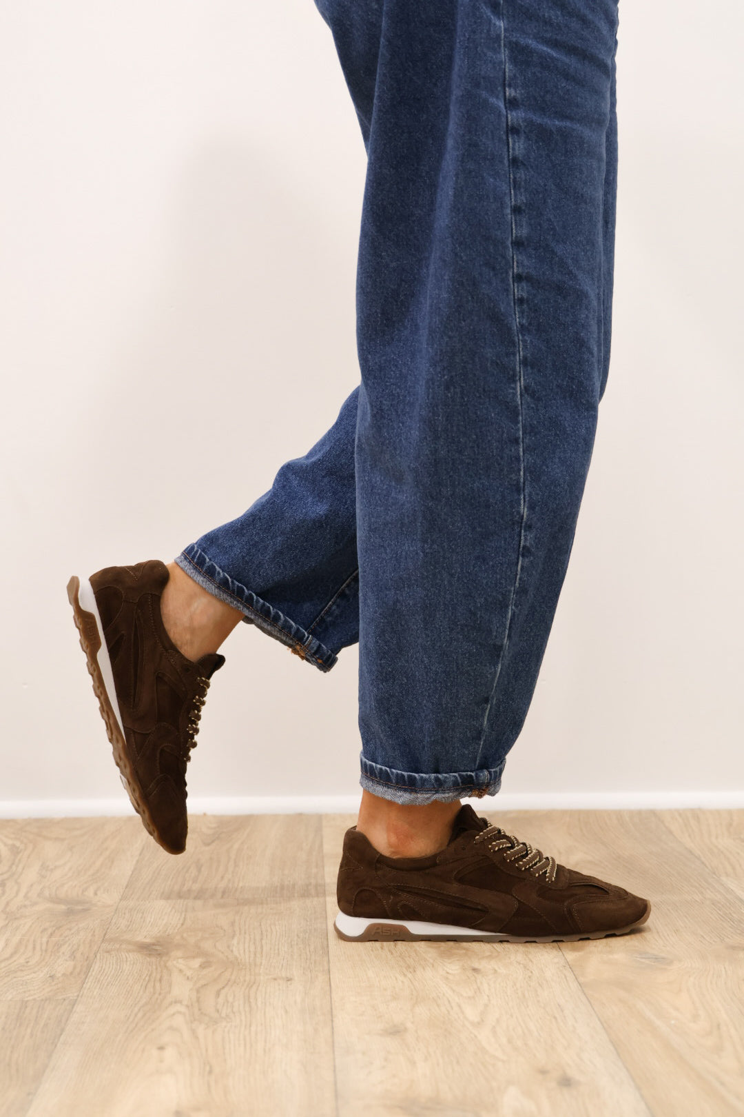 Ash - Kasar Brown Trainer