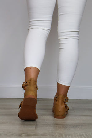 Carmela - 163220 Tan Gladiator Sandal