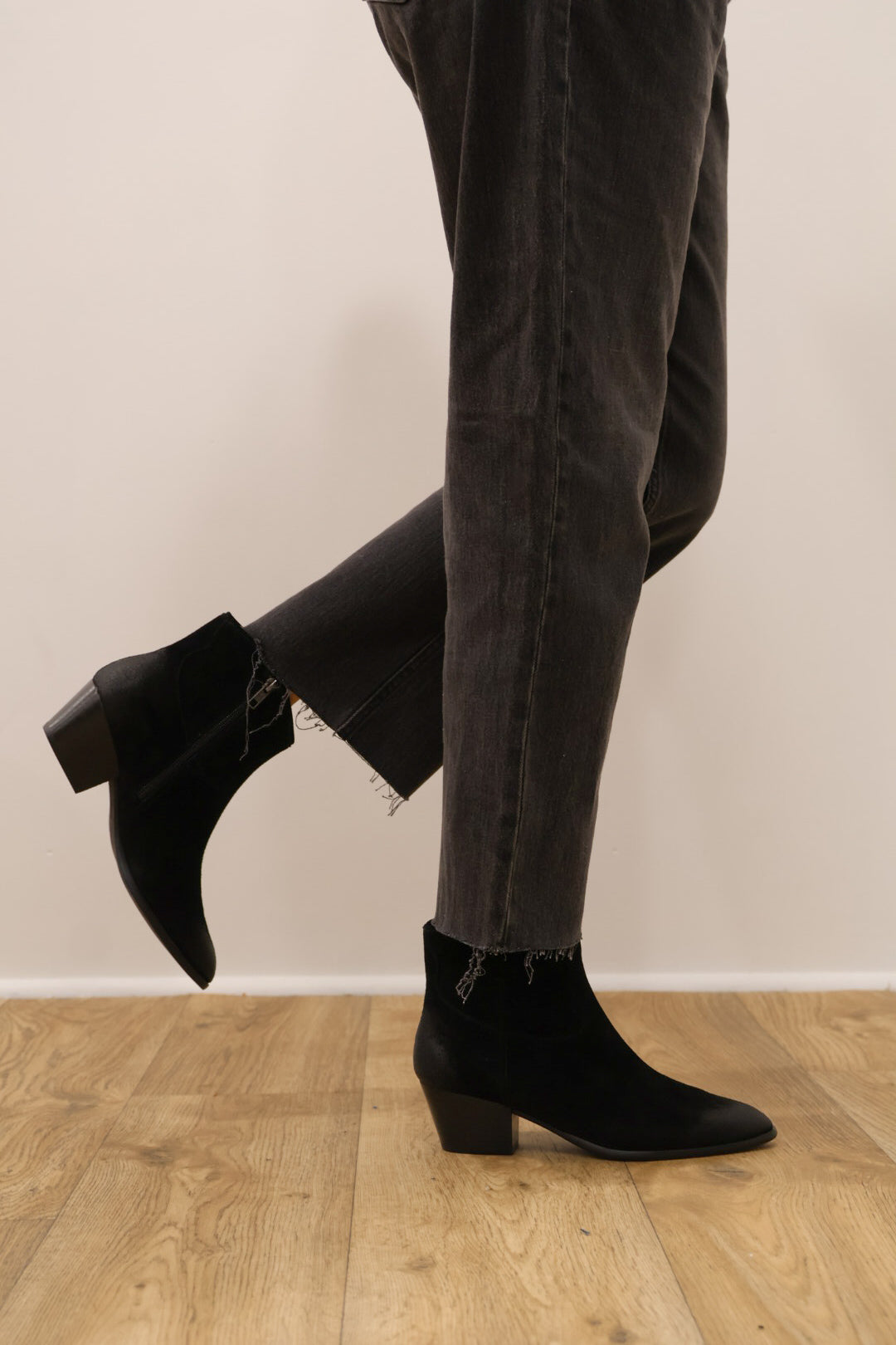 Ash - Fame Black Ankle Boot