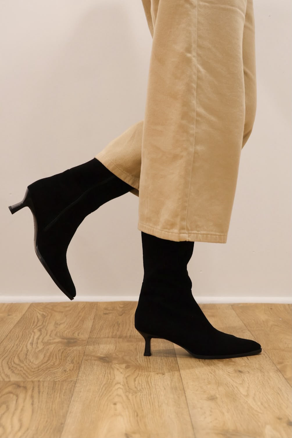 Unisa - Leeds Black Kitten Heel Knee High