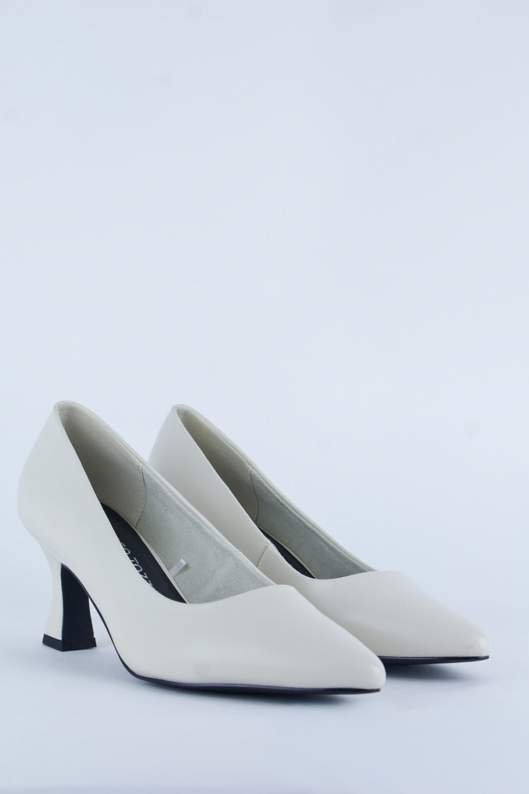 Marco Tozzi - 22420 Ivory Court Shoe