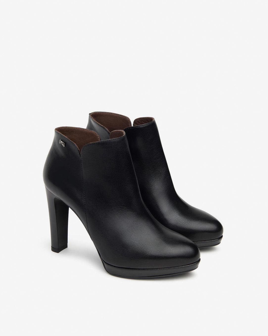 NeroGiardini - I410980D Black Leather Ankle Boot