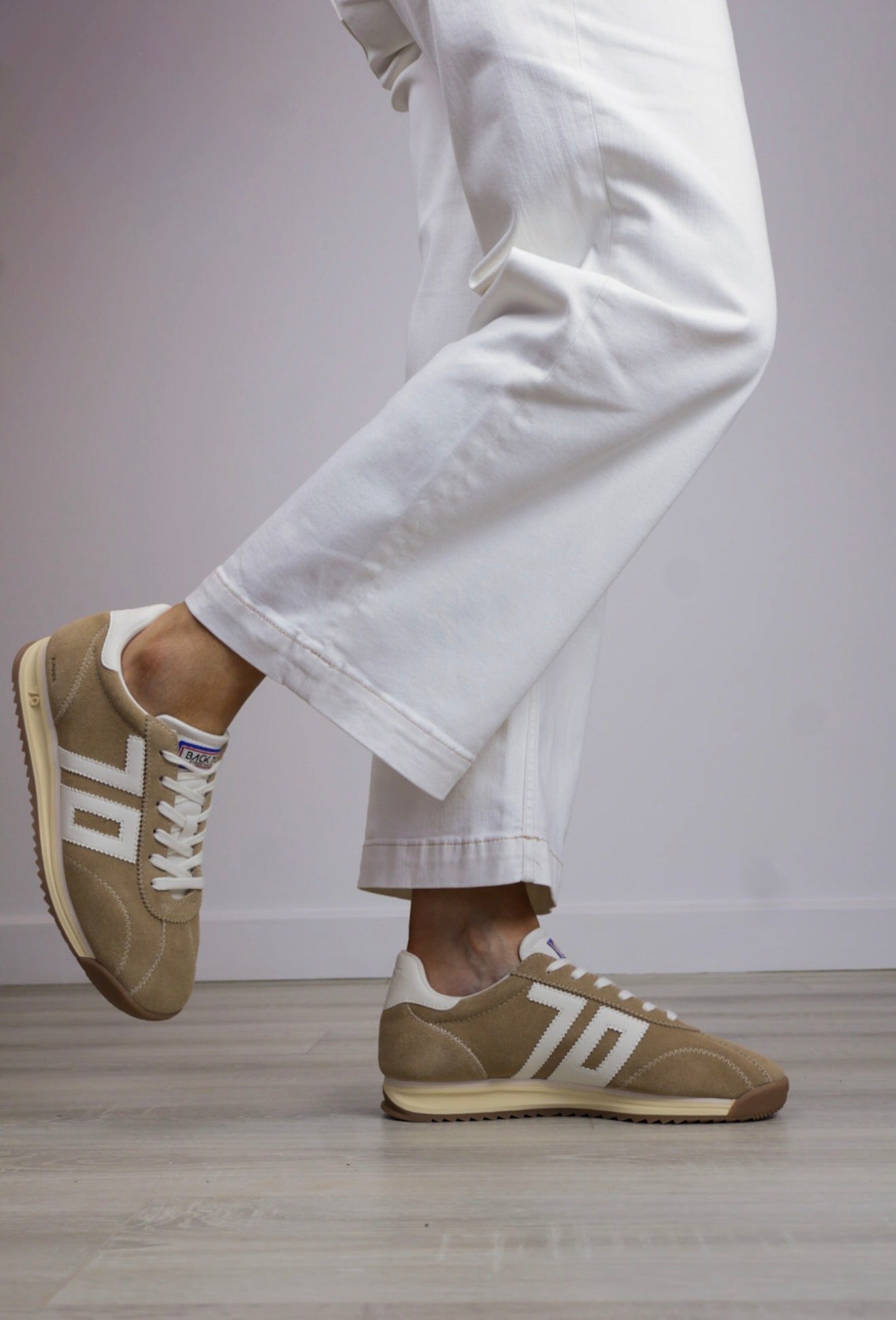 Back 70 - Jogger Beige Trainer