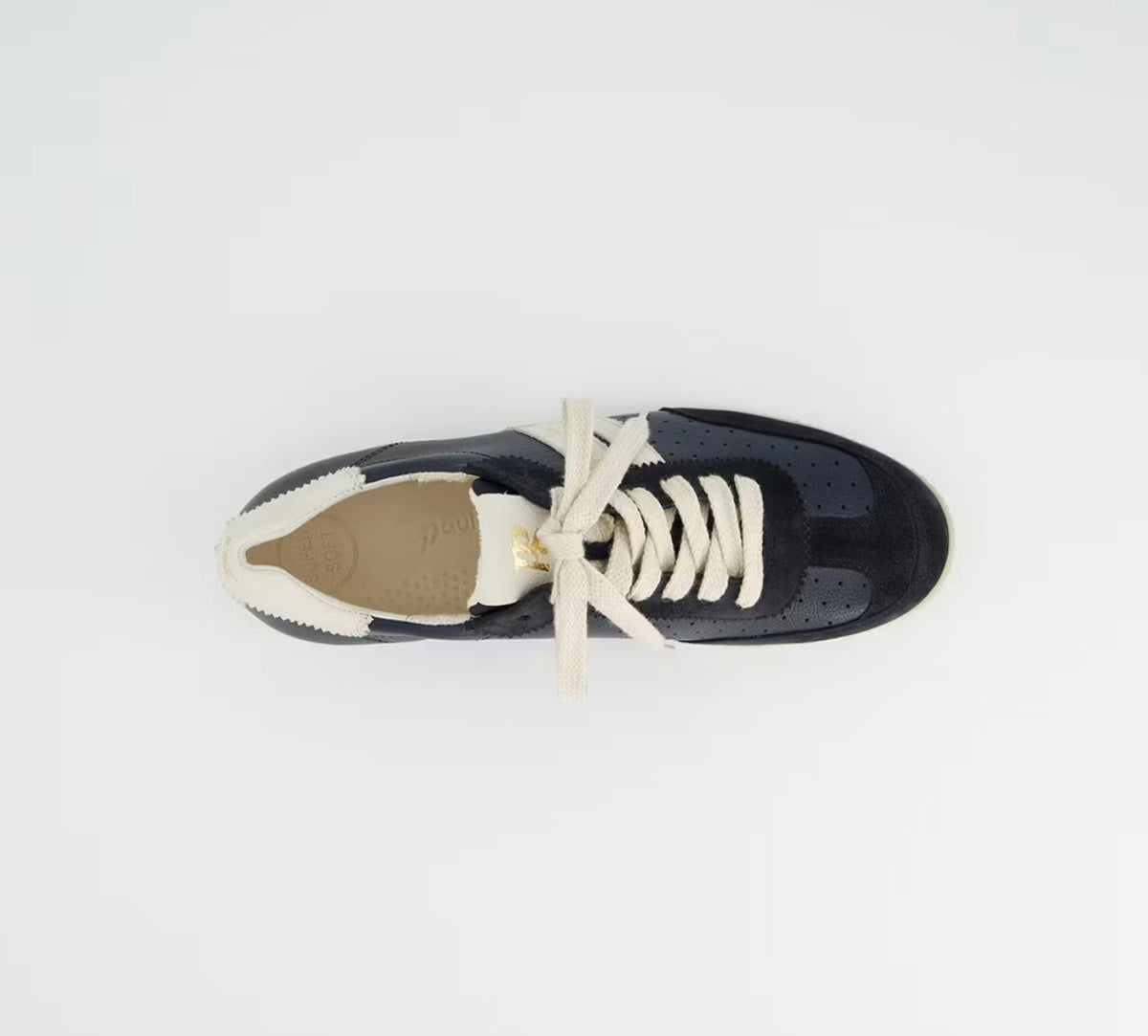 Paul Green - 5490 Navy Trainer