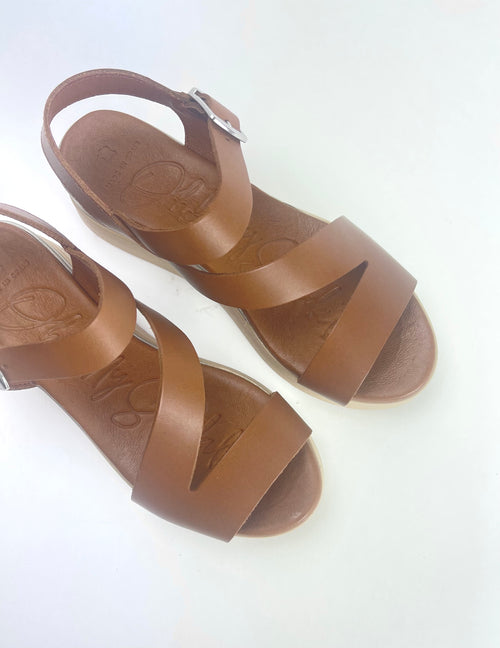 Oh My Sandals - Tan Strap Sandal