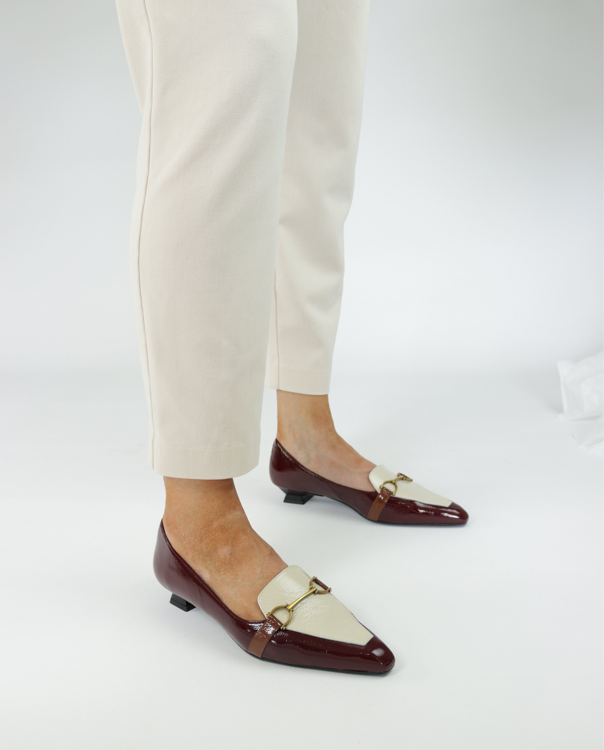 Lodi - BED5530 Burgundy and Cream Loafer