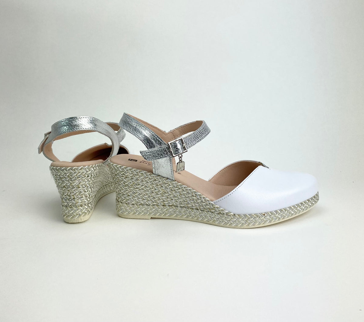 Jose Saenz 6038 White and Silver Wedge