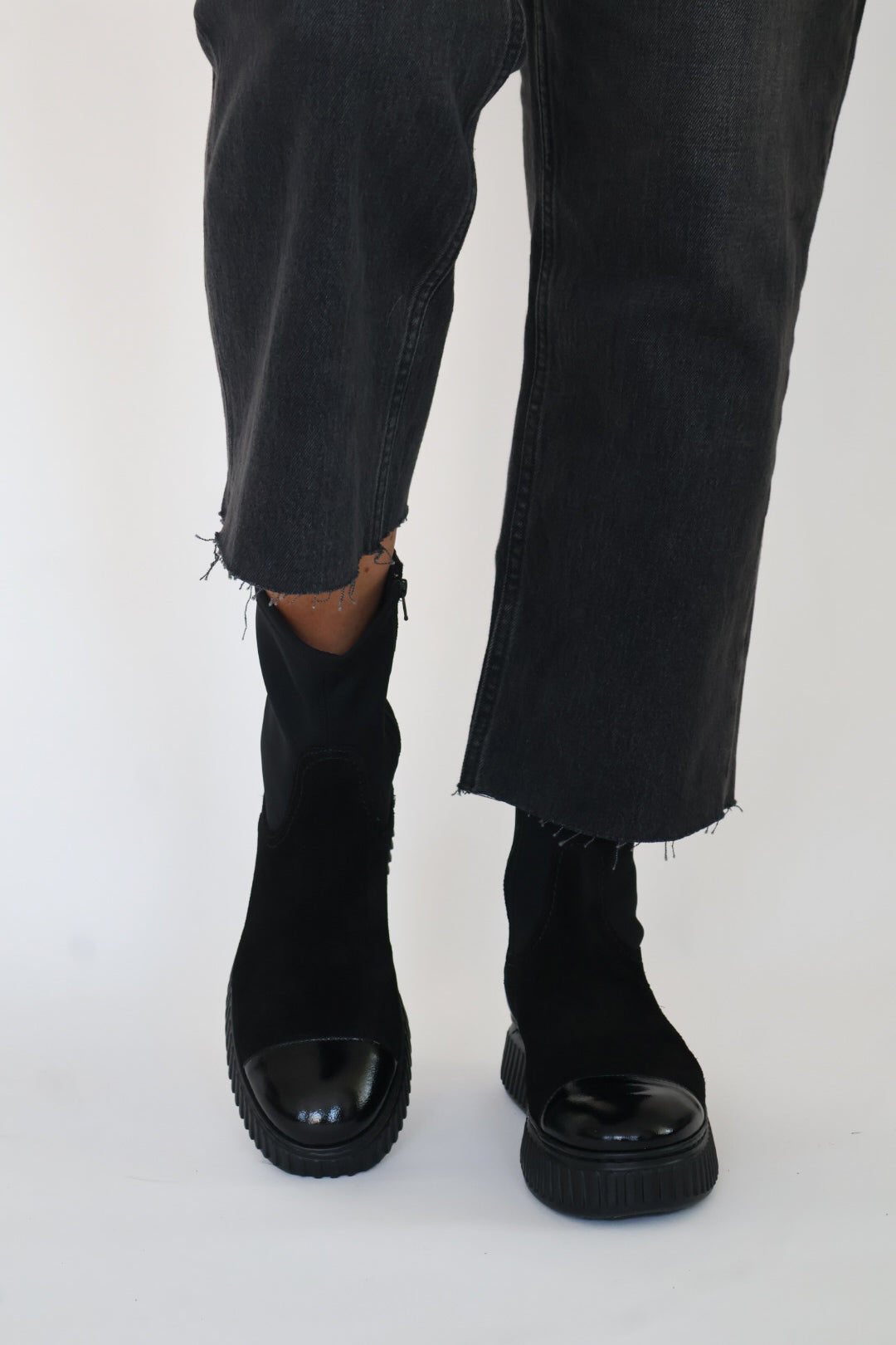 Wonders - A-5207 Black Flatform Ankle Boot
