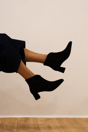 Ara - 52408 Black Suede Ankle Boot