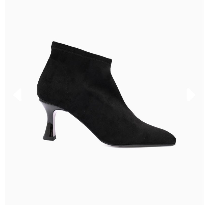 Miss Elastic - 877035AE Black Suede Ankle Boot [Generous Fit]