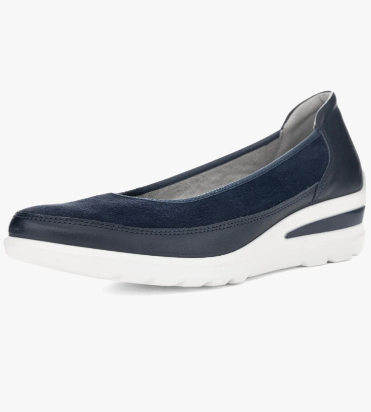 Ara -12-50664 Navy Pump Wedge