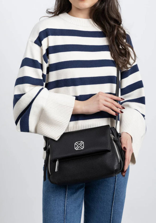 XTI - 184464 Black Crossbody Bag