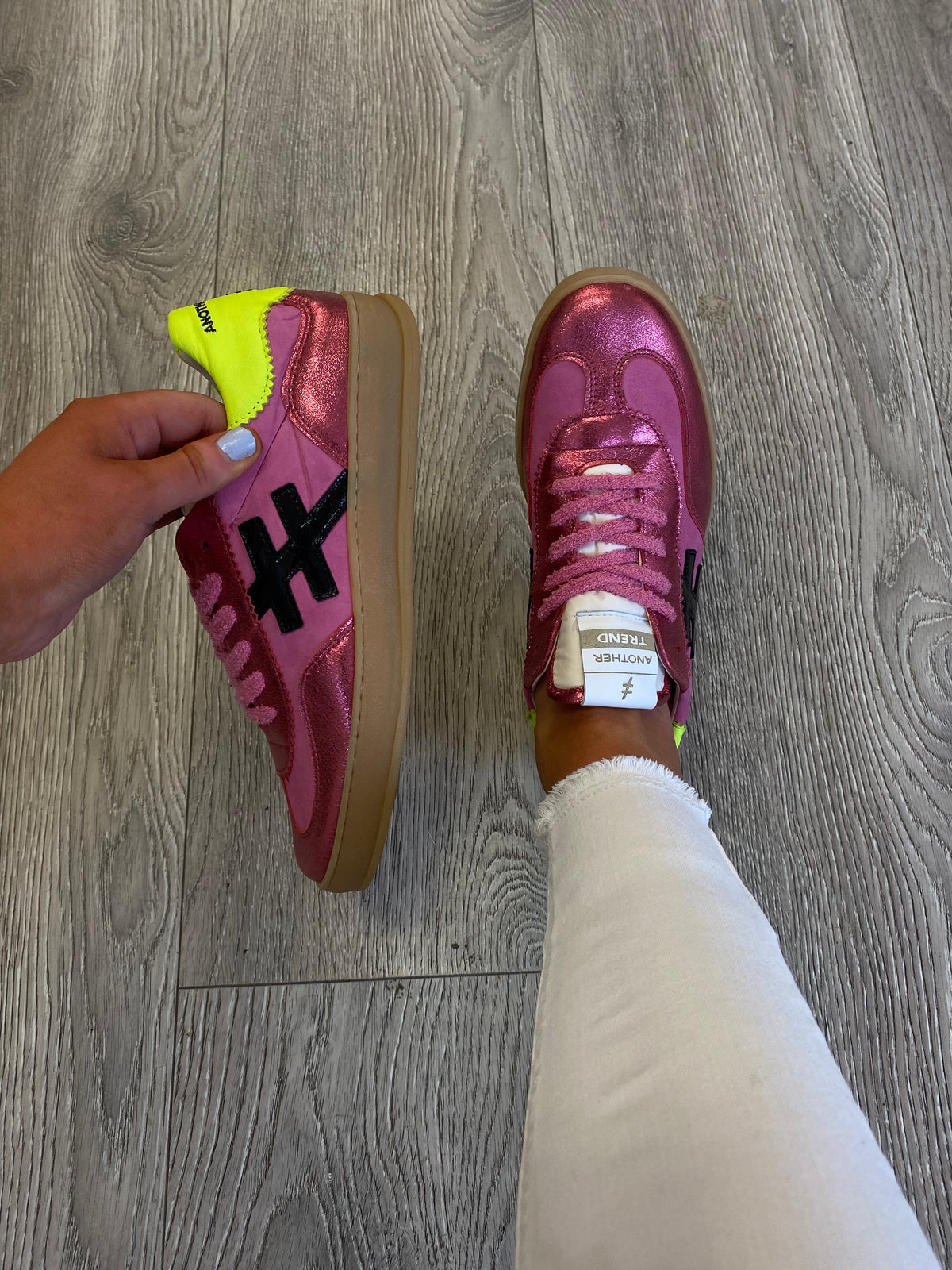 Another Trend - [Carmesi] A032Fuschia and Neon Trainer [Back Soon]