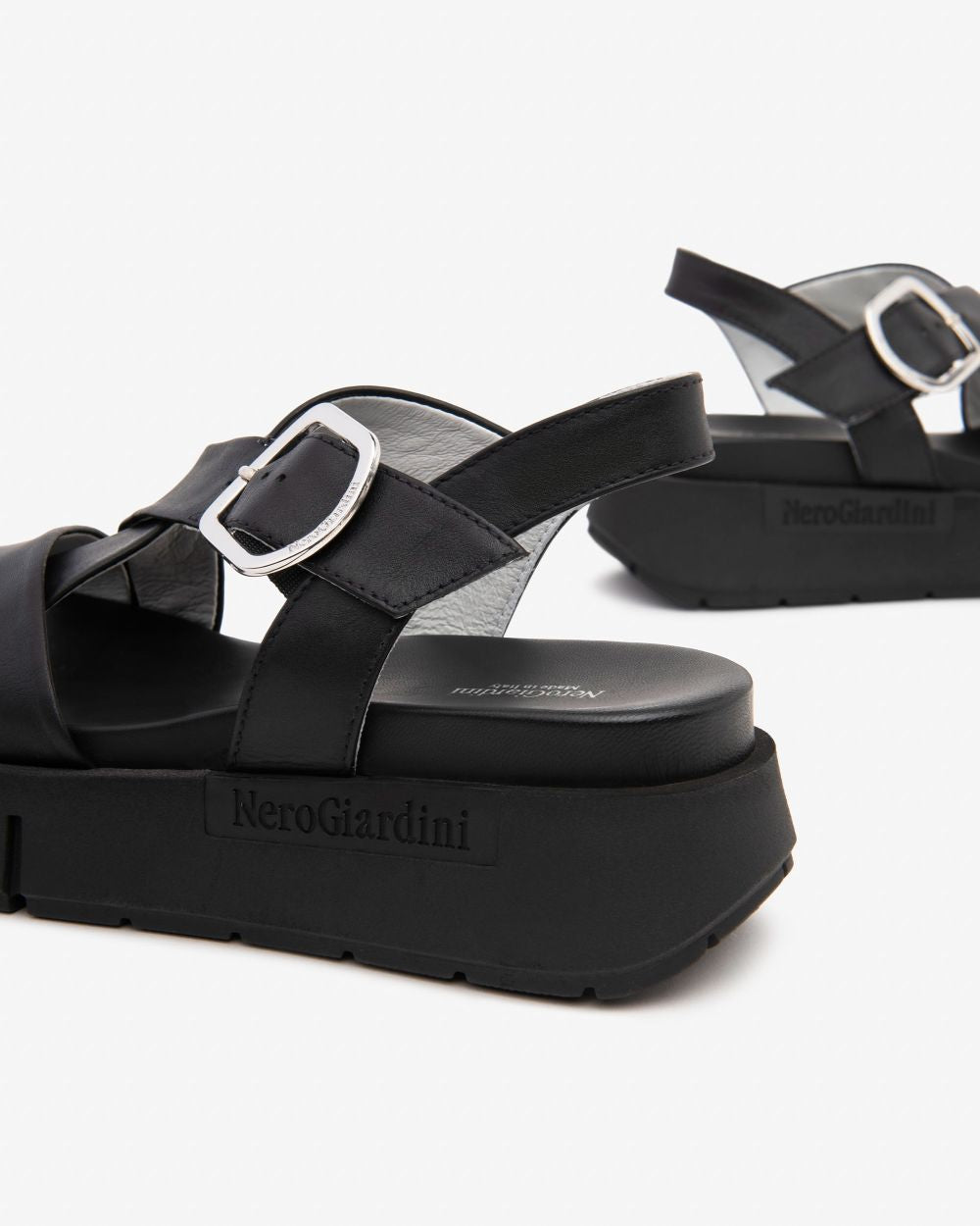 Nerogiardini - E513696D Black Wedge Sandal