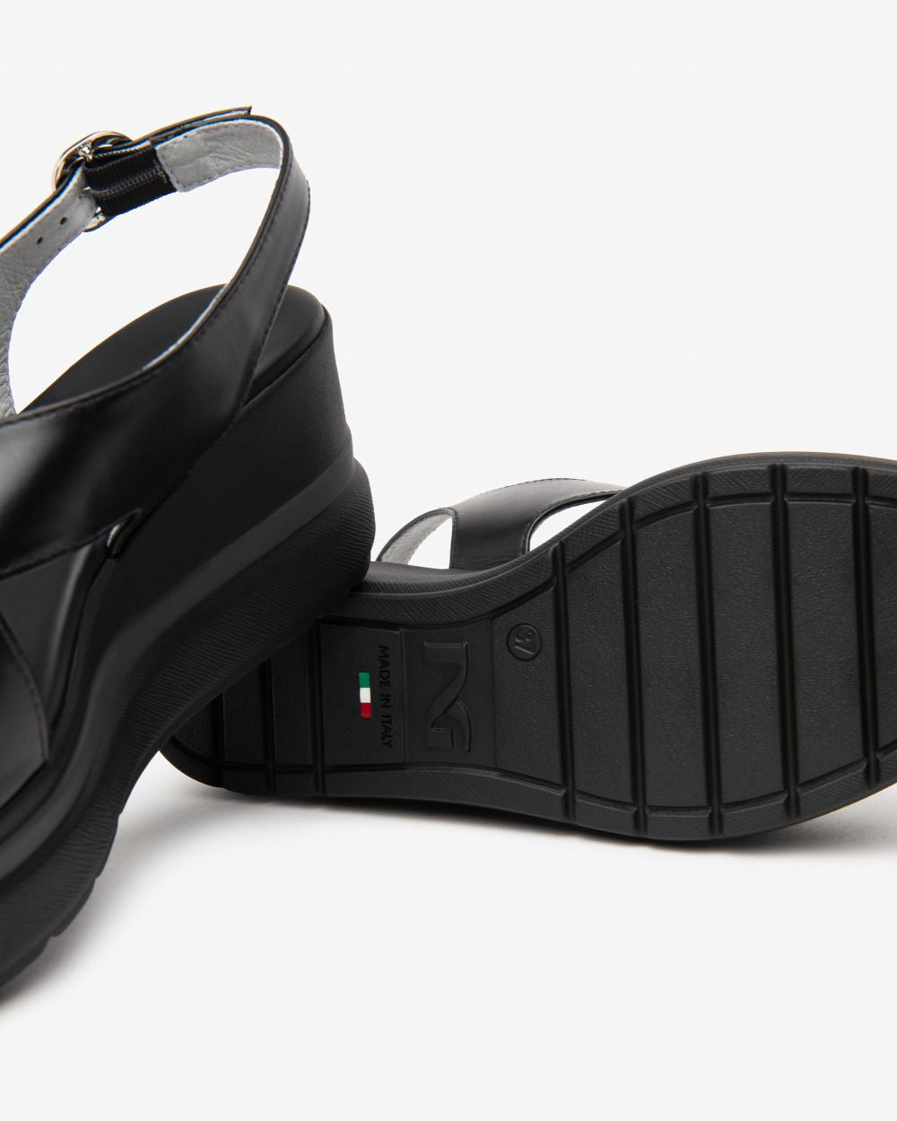 Nerogiardini - E513515D Black Wedge Sandal