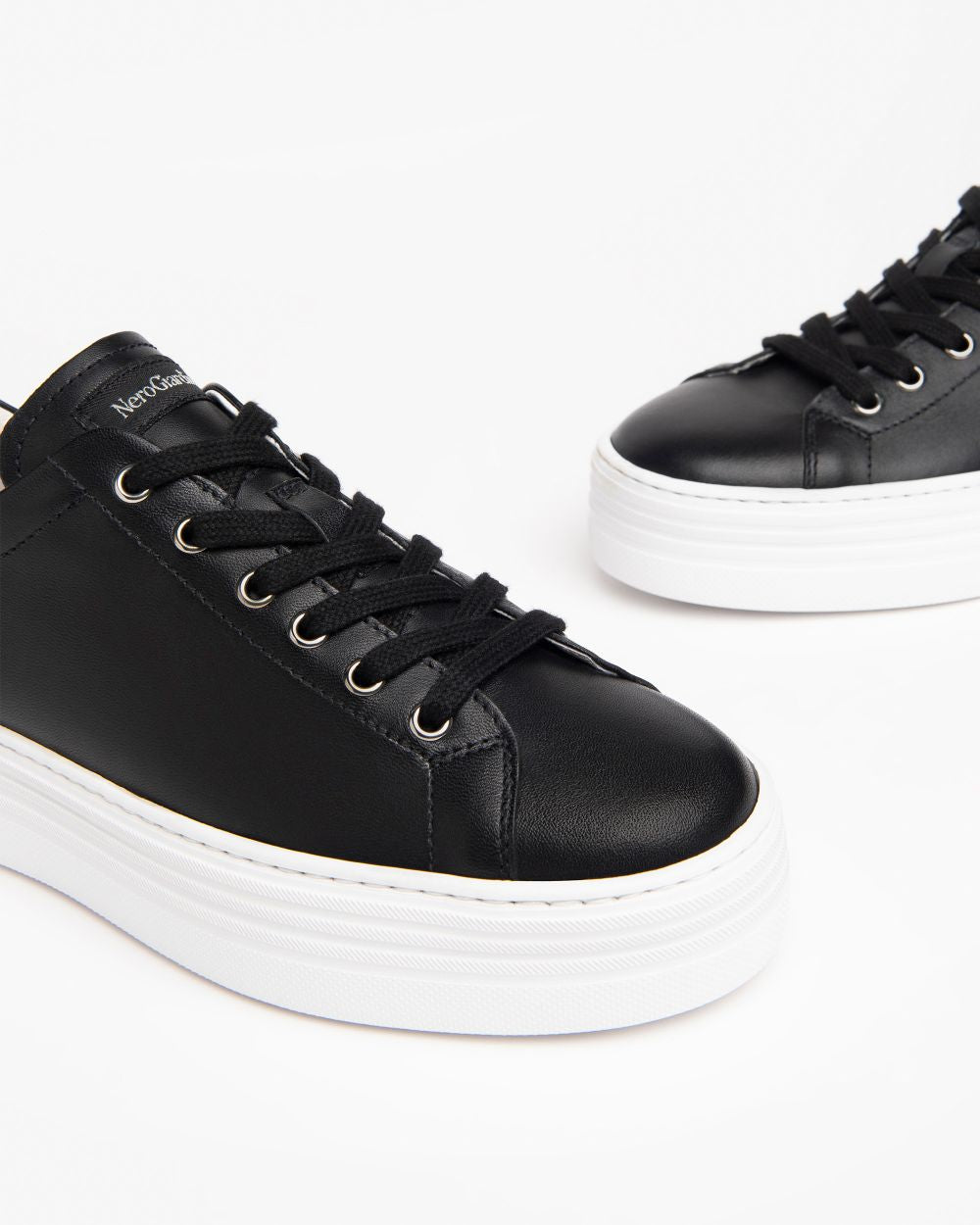 Nerogiardini - E306520D Black Bow Leather Trainer