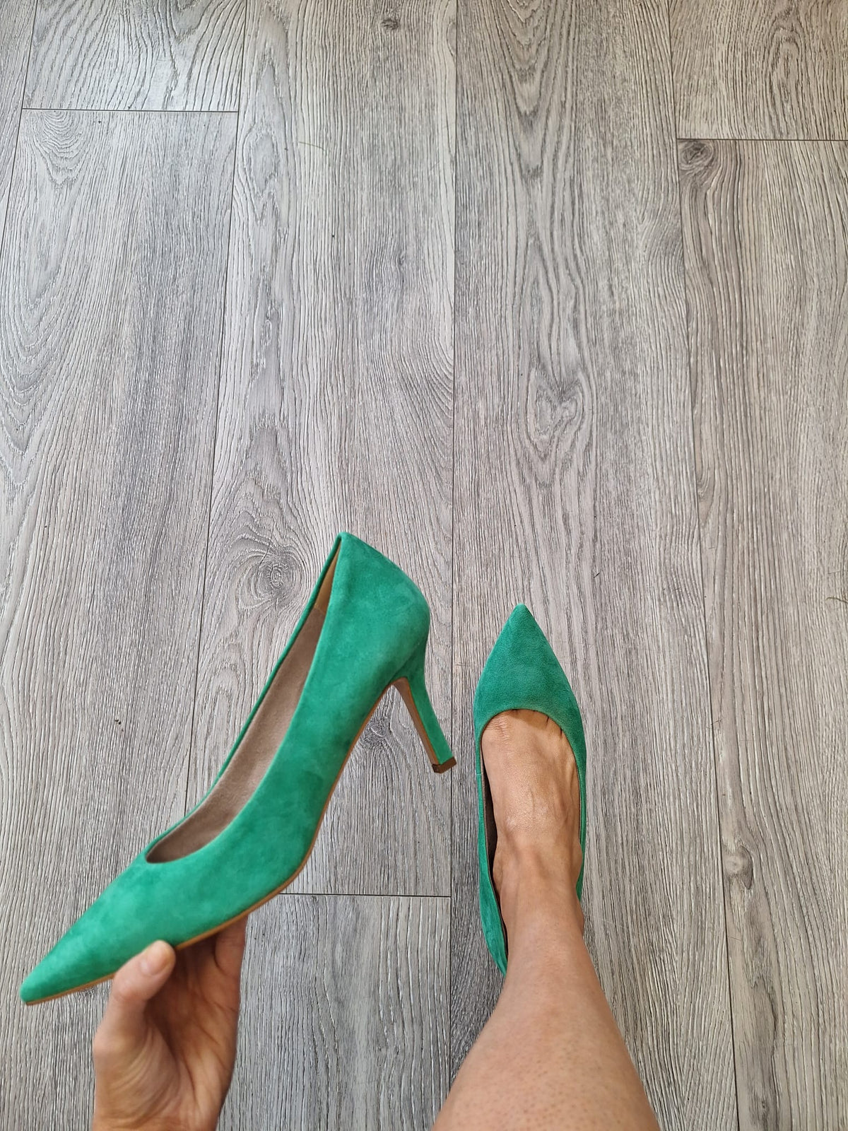 Tamaris - 1-22434 Green Suede Court Shoe