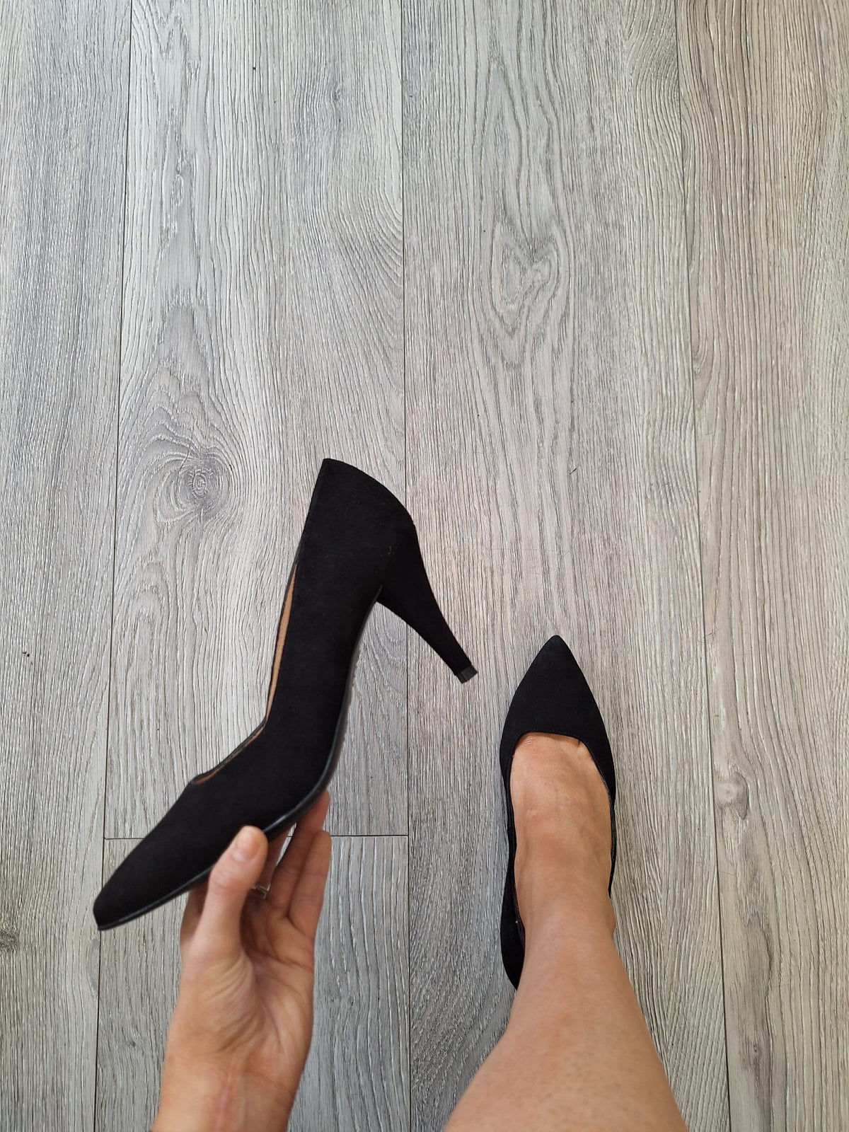 Unisa - Taneli Black Suede Court Shoe