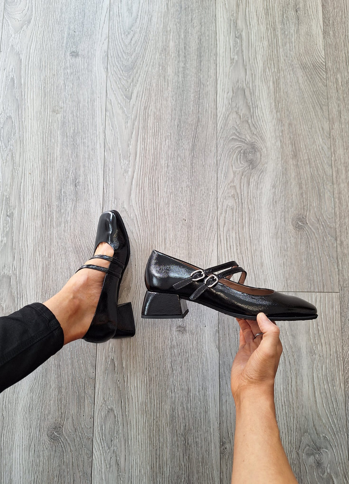 Wonders -D-1901 Black Patent Mary Jane