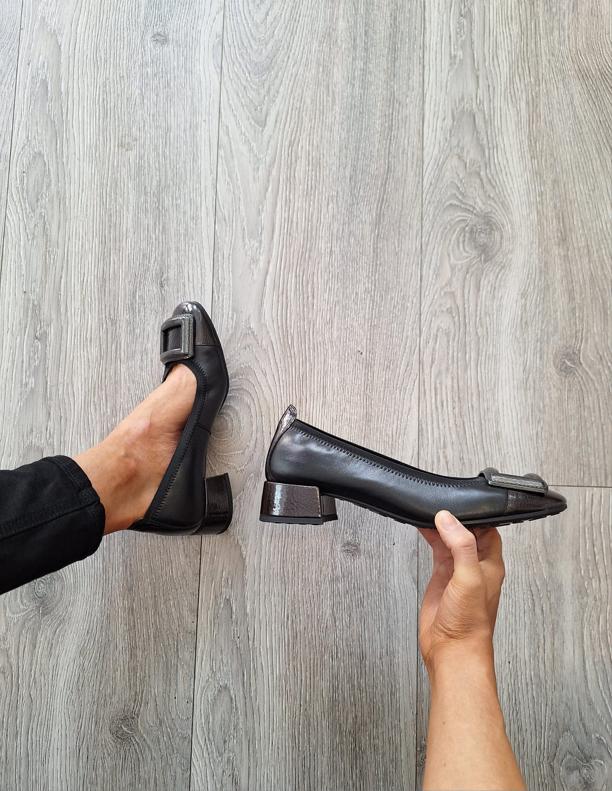 Hispanitas - HI254318 Black Pump