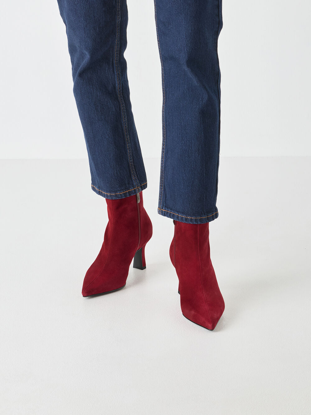 Tamaris - 25358 Red suede Ankle Boot