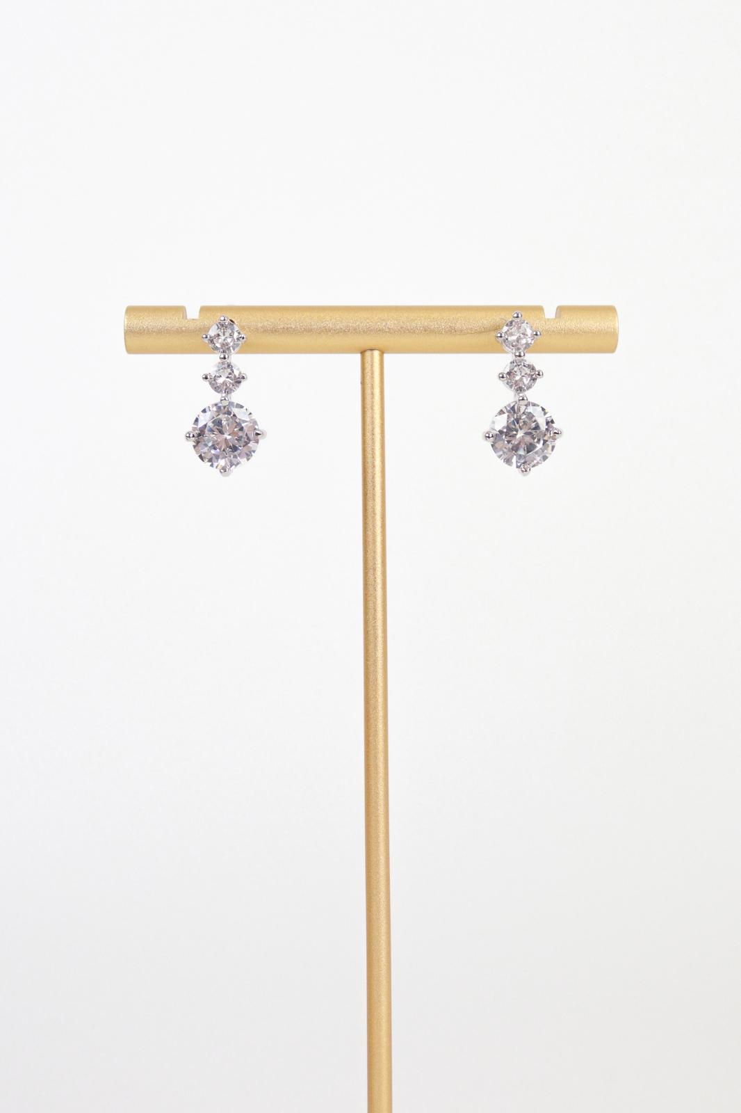 Karen Sampson - J11968 Silver Trio Drop Diamanté Earrings