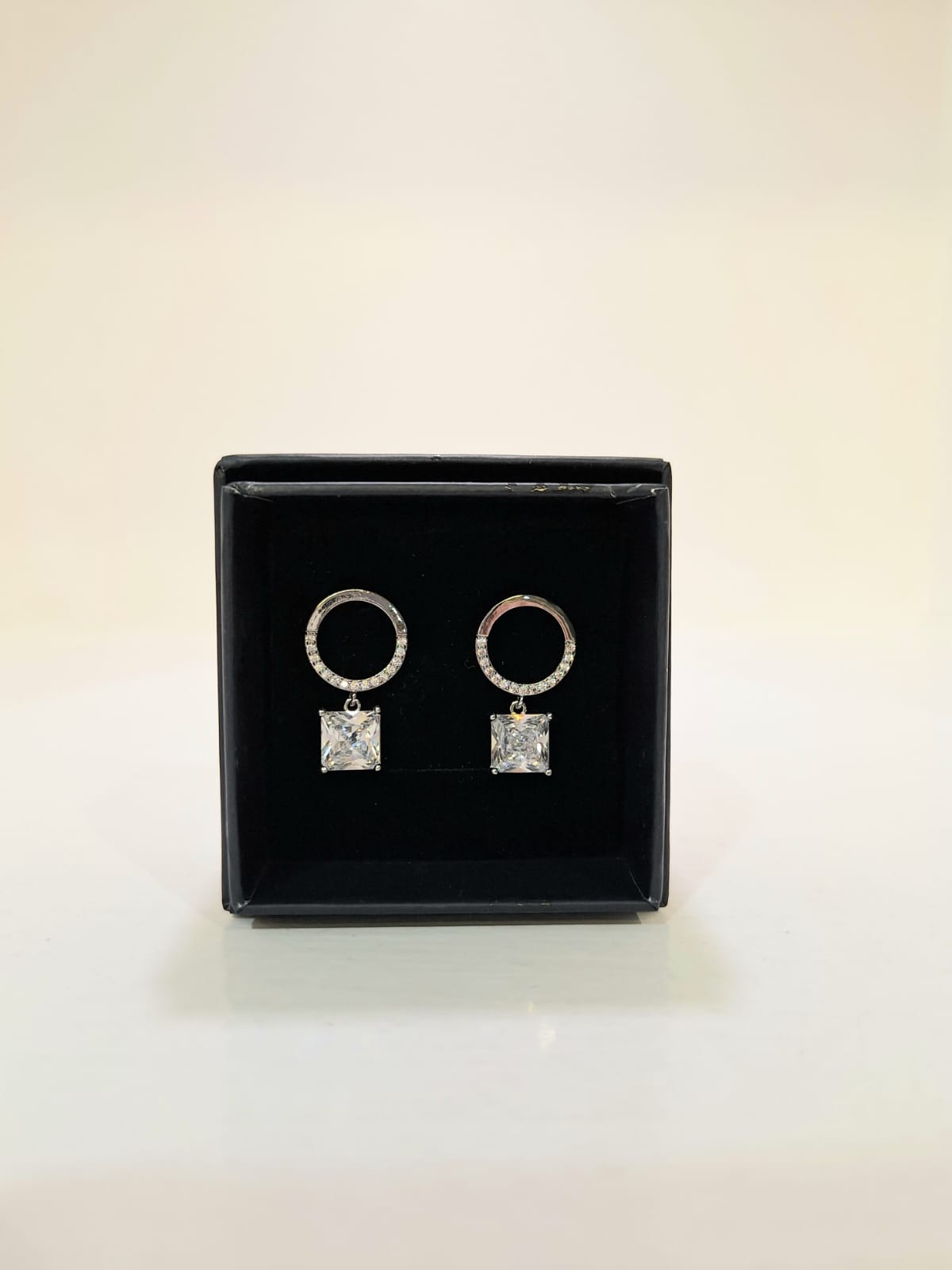 Karen Sampson - J11994 Silver Square Diamante Earrings