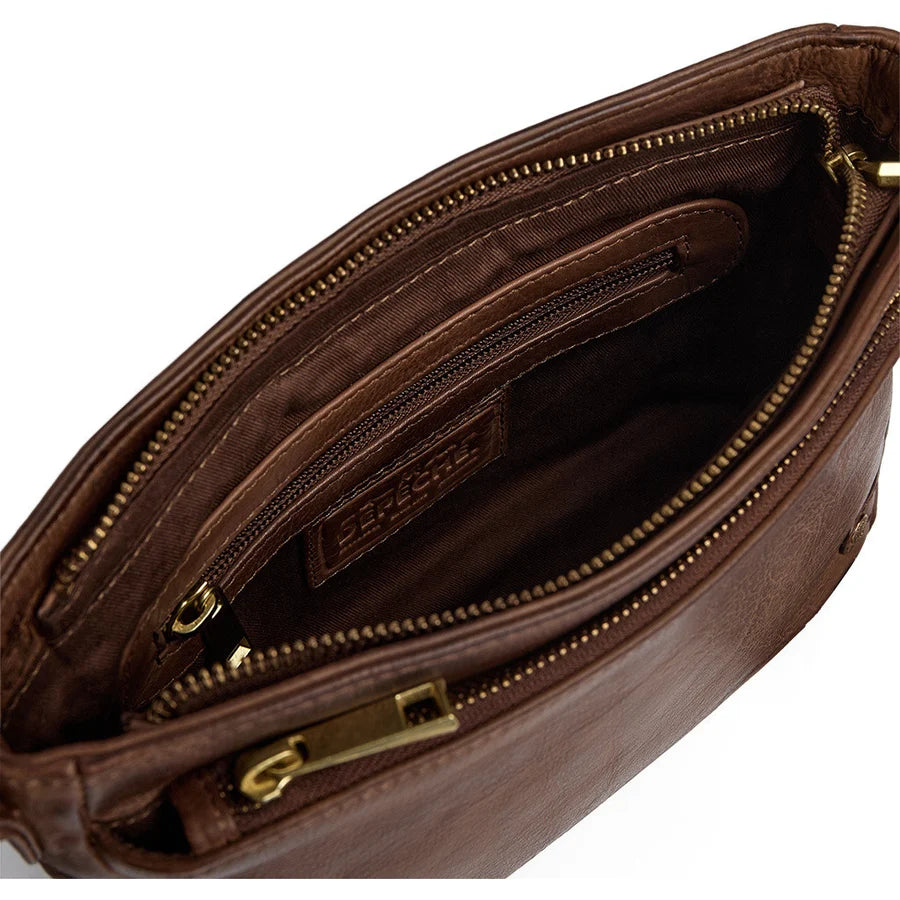 Depeche - 17264 Tan Clutch / Crossbody Bag