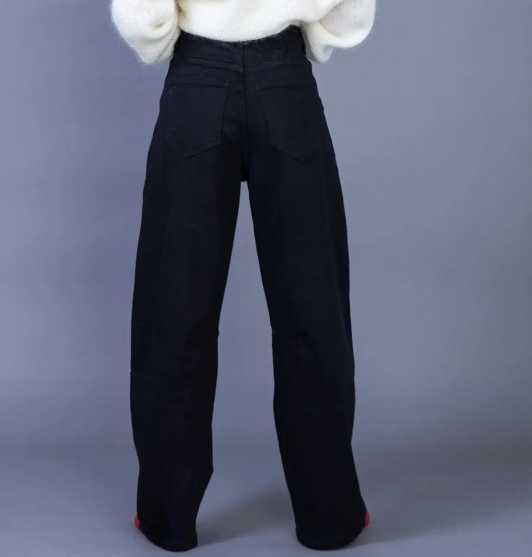 Anna - 6991 Black Barrel Jeans