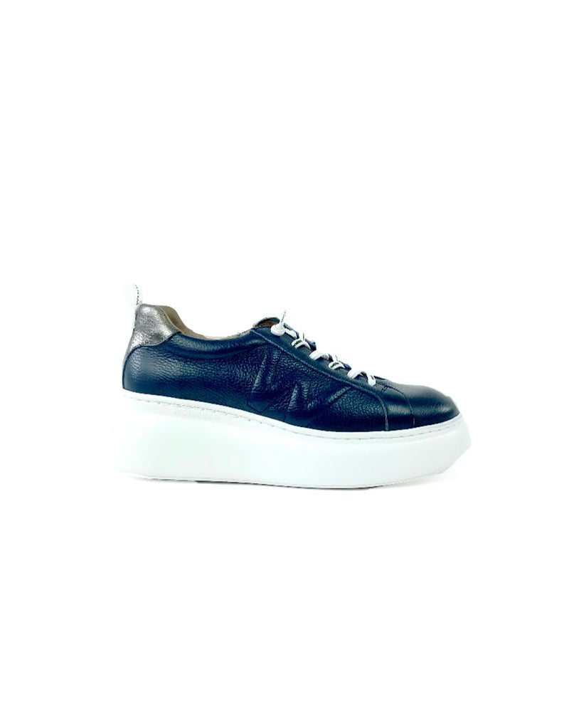 Wonders- A-2632 Navy and White Trainer