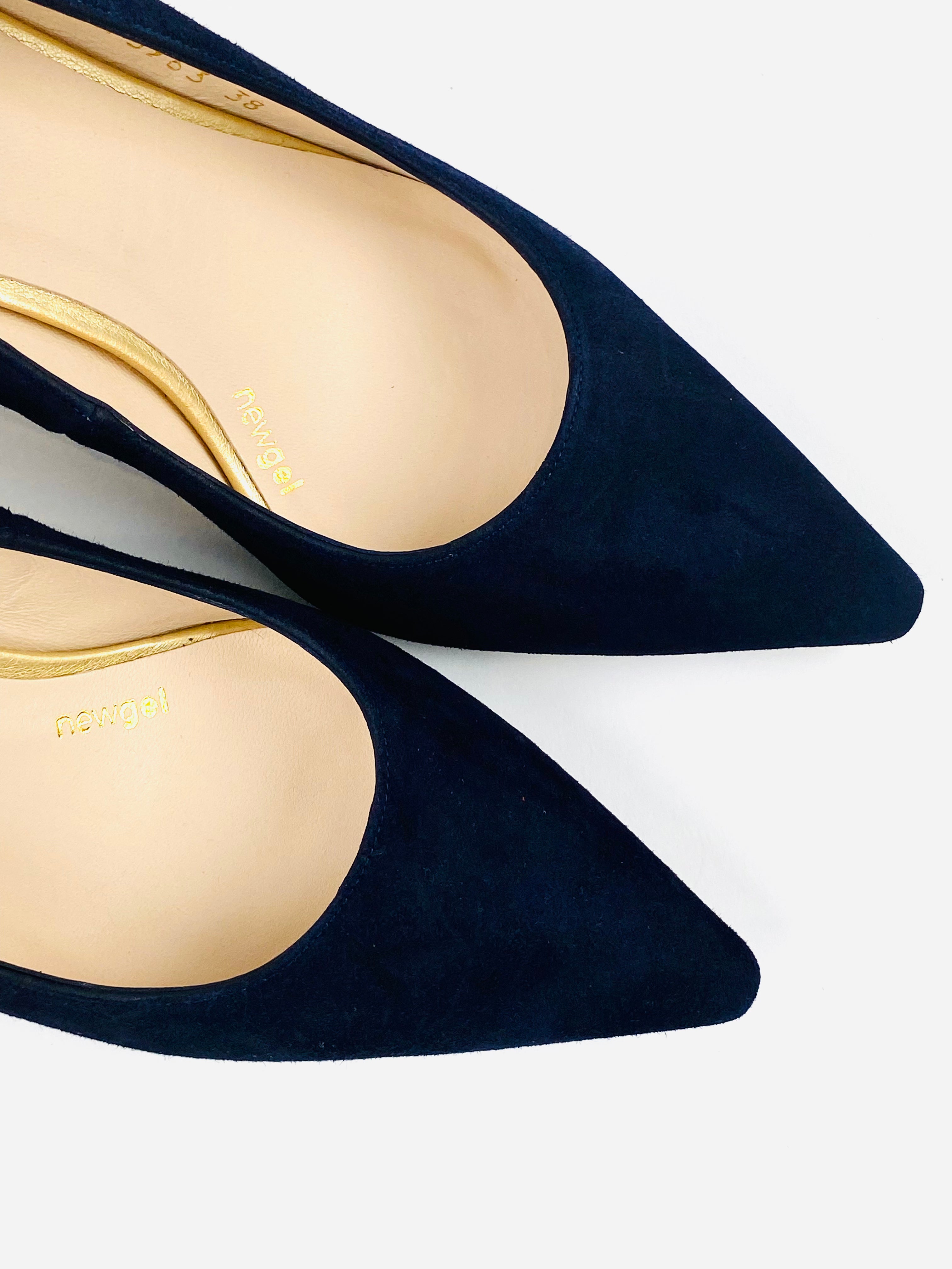Lodi - Jona Navy Suede Court with a Kitten heel