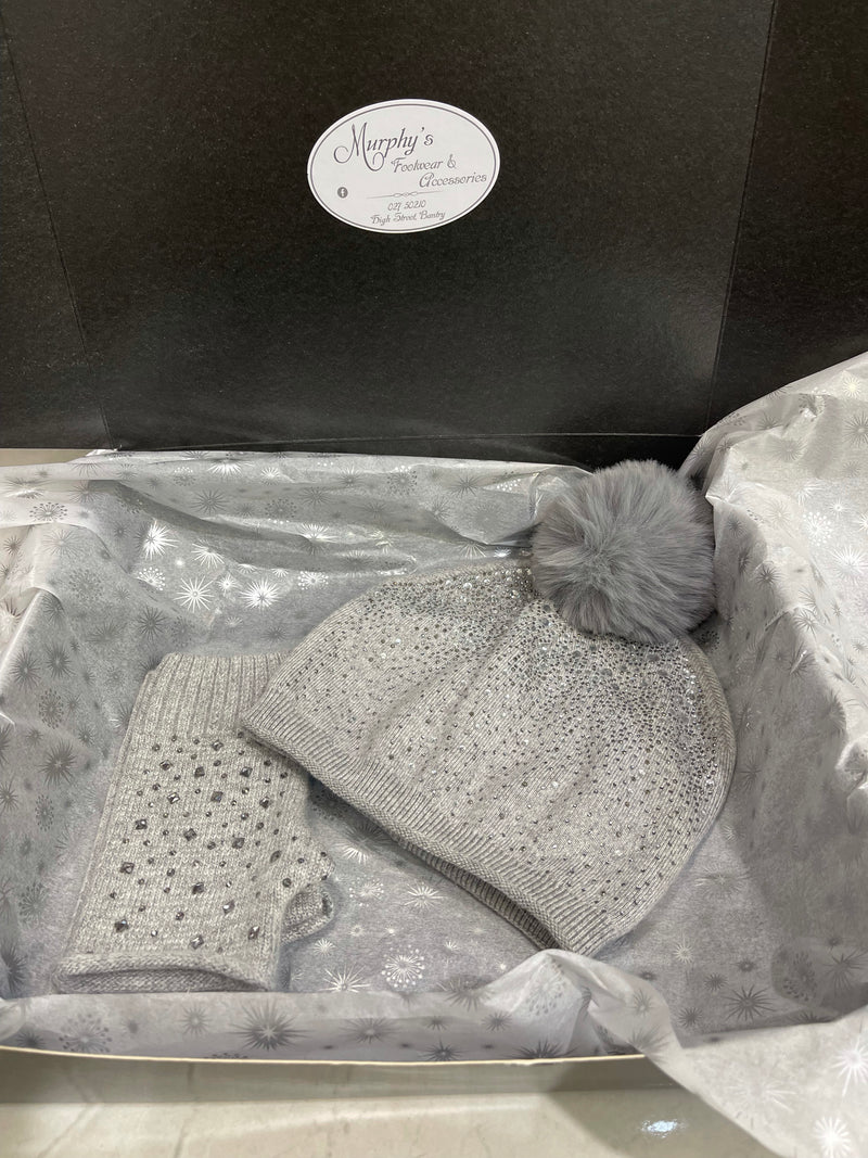 Rachels - Grey Angora Wool Hat & Mitten Set